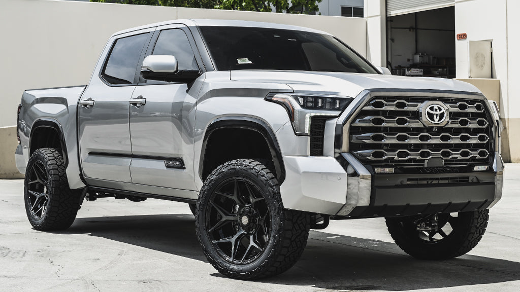 4PLAY 4P06 20x10 5x127 + 5x139.7 -18et Gloss Black Brushed with Tinted Clear Wheel